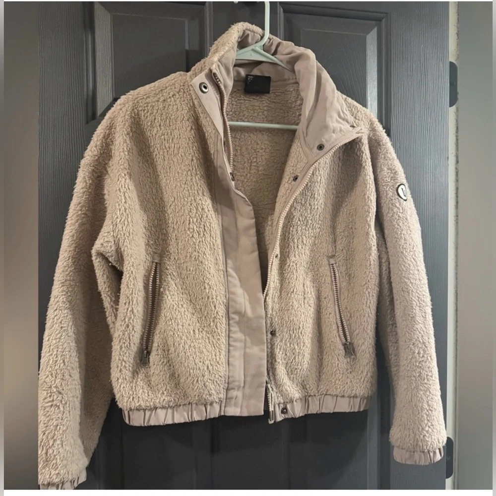 Vuori Cozy Sherpa Jacket, Light Pink (Umber), XXS, Good Condition! - Picture 4 of 8